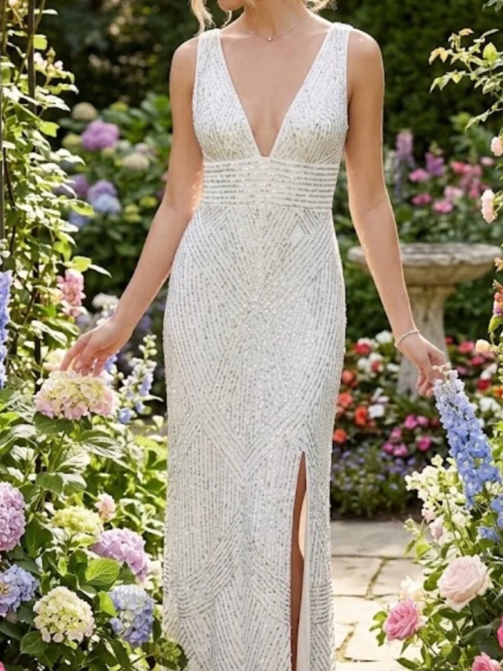 Elegant V-Neck White Beaded Evening Dress - Miss Selfridge